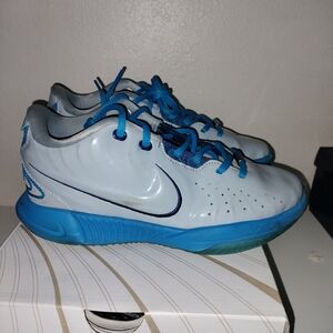 LeBron XXI (GS) Sz5